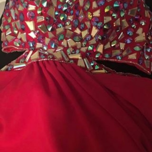 Red custom made Prom Dress, Night out, Party Open Back& Sides Sz 4 - Picture 11 of 14